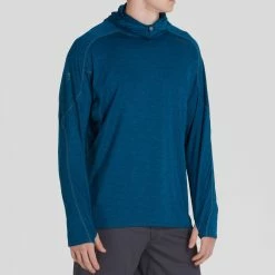 NRS Silkweight Varial Hoodie - Men's 25 NRS Silkweight Varial Hoodie - Men's -Climbing Accessories Outlet Shop 10008 04 Poseidon Model FrontCrop 092121 2000x2000 RSZ 36278.1647987431