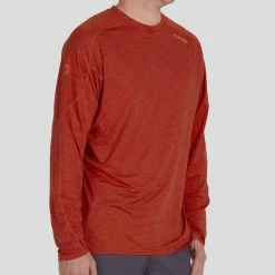 NRS Silkweight Long-Sleeve Shirt - Men's -Climbing Accessories Outlet Shop 10114 05 Kio Model FrontCrop 102121 2000x2000 rsz 76606.1654628775