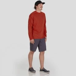 NRS Silkweight Long-Sleeve Shirt - Men's -Climbing Accessories Outlet Shop 10114 05 Kio Model Front 102121 2000x2000 rsz 85707.1654628774