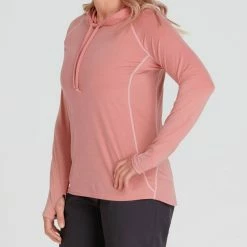NRS Silkweight Hoodie - Women's -Climbing Accessories Outlet Shop 10140 05 Mauve Model FrontCrop 090221 2000x2000 rsz 02160.1647968653