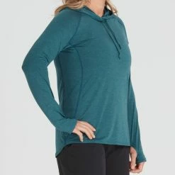 NRS Silkweight Hoodie - Women's -Climbing Accessories Outlet Shop 10140 05 Mediterranea Model FrontCrop 082121 2000x2000 rsz 84763.1647968653
