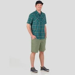 NRS Canyon Short - Men's 17 NRS Canyon Short - Men's -Climbing Accessories Outlet Shop 10153 02 Olive Model Front 112321 2000x2000 rsz 78013.1677177649