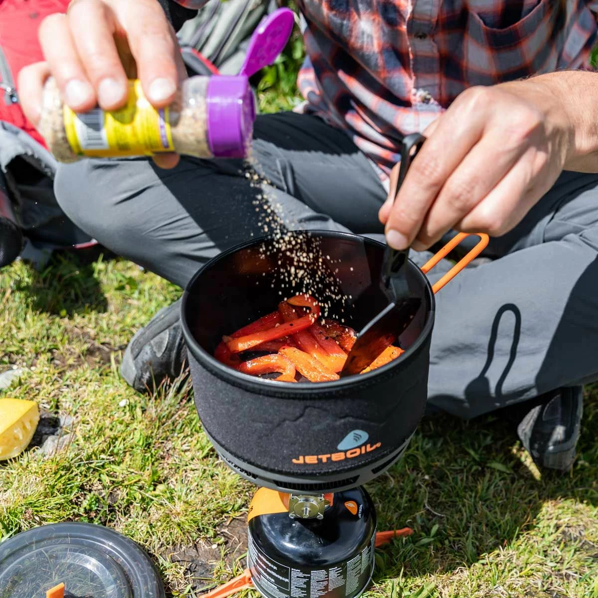 Jetboil 1.5L Ceramic Cook Pot 8 Jetboil 1.5L Ceramic Cook Pot - Image 8