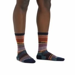 Darn Tough Pixie Crew Lightweight - Women's 8 Darn Tough Pixie Crew Lightweight - Women's -Climbing Accessories Outlet Shop 1692 navy model rsz 83328.1659462846