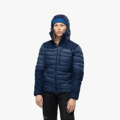 Norrona Falketind Down750 Hood - Women's -Climbing Accessories Outlet Shop 1870 20 2295 model f 4x5 87574.1664310619
