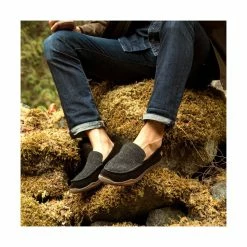 Acorn Ellsworth Suede Moc - Men's -Climbing Accessories Outlet Shop 18801 blk 2000x rsz 36038.1626822650
