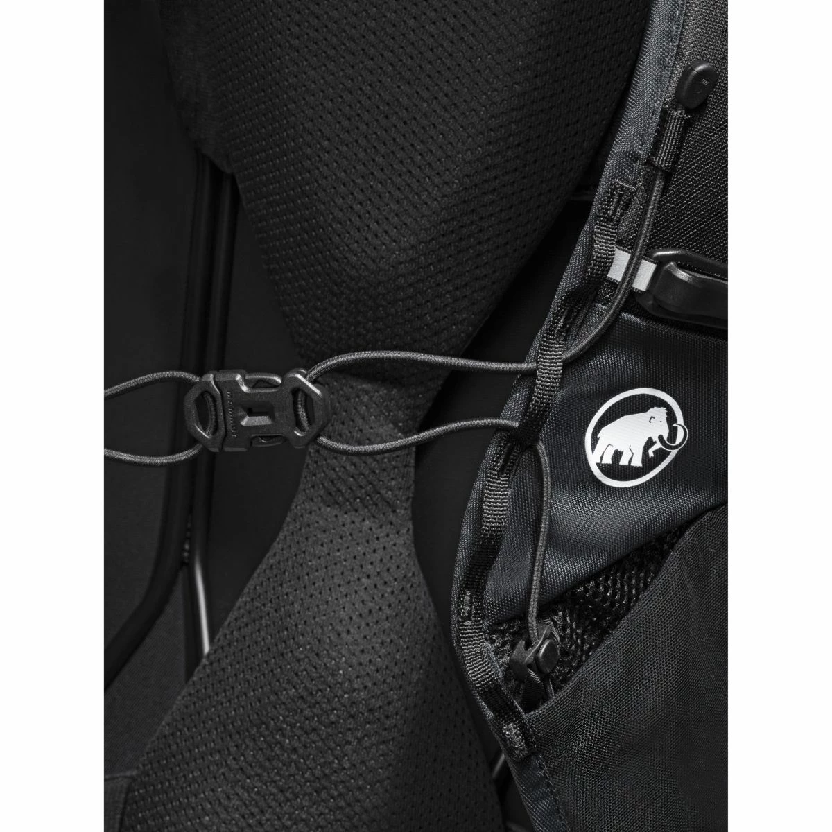 Mammut Ducan Spine 28-35 11 Mammut Ducan Spine 28-35 - Image 11