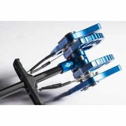 Black Diamond Camalot Ultralight 26 Black Diamond Camalot Ultralight -Climbing Accessories Outlet Shop 262163 blue camalot ultralight 3 teeth 1 1 45050.1626822308