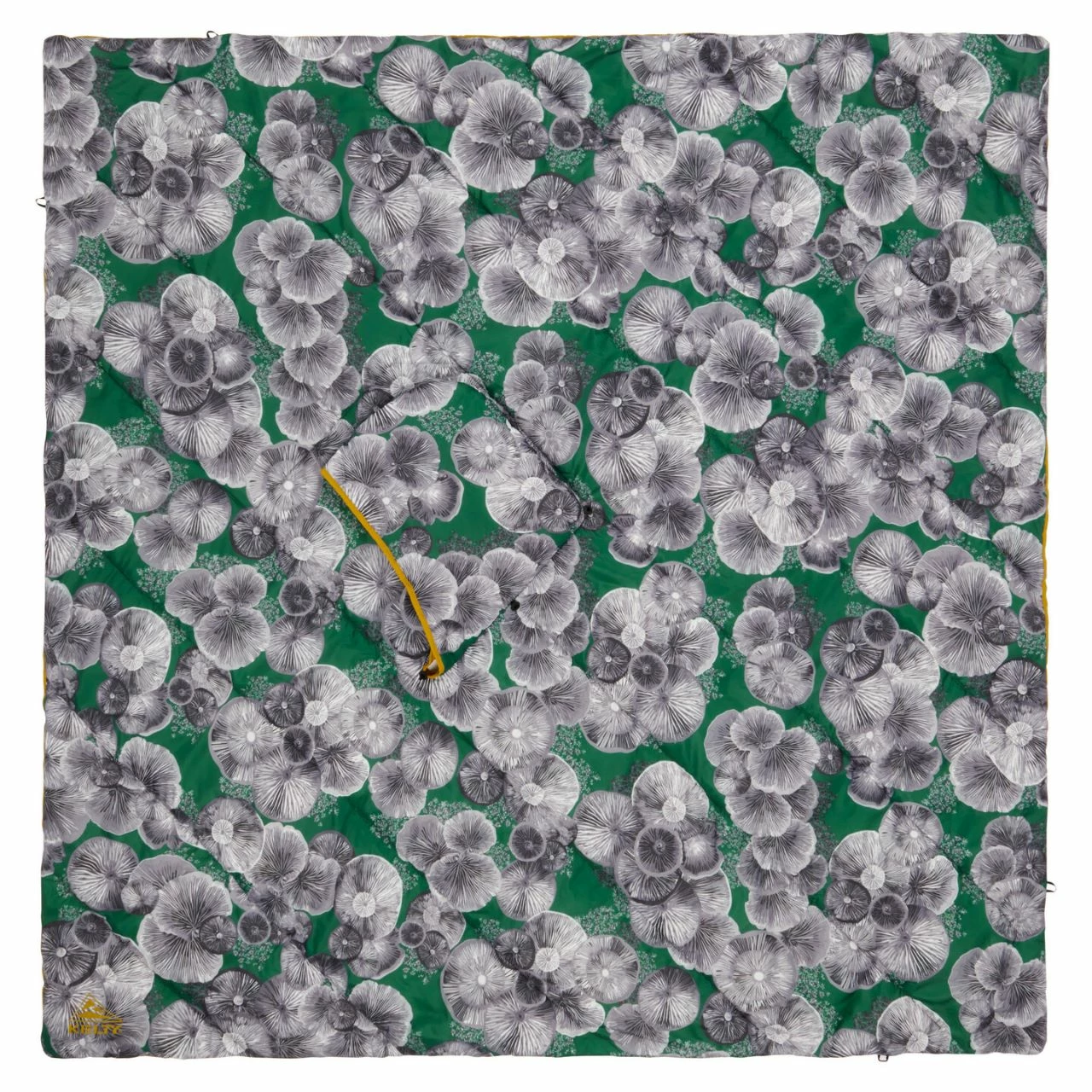 Kelty Hoodligan Blanket 1 Kelty Hoodligan Blanket