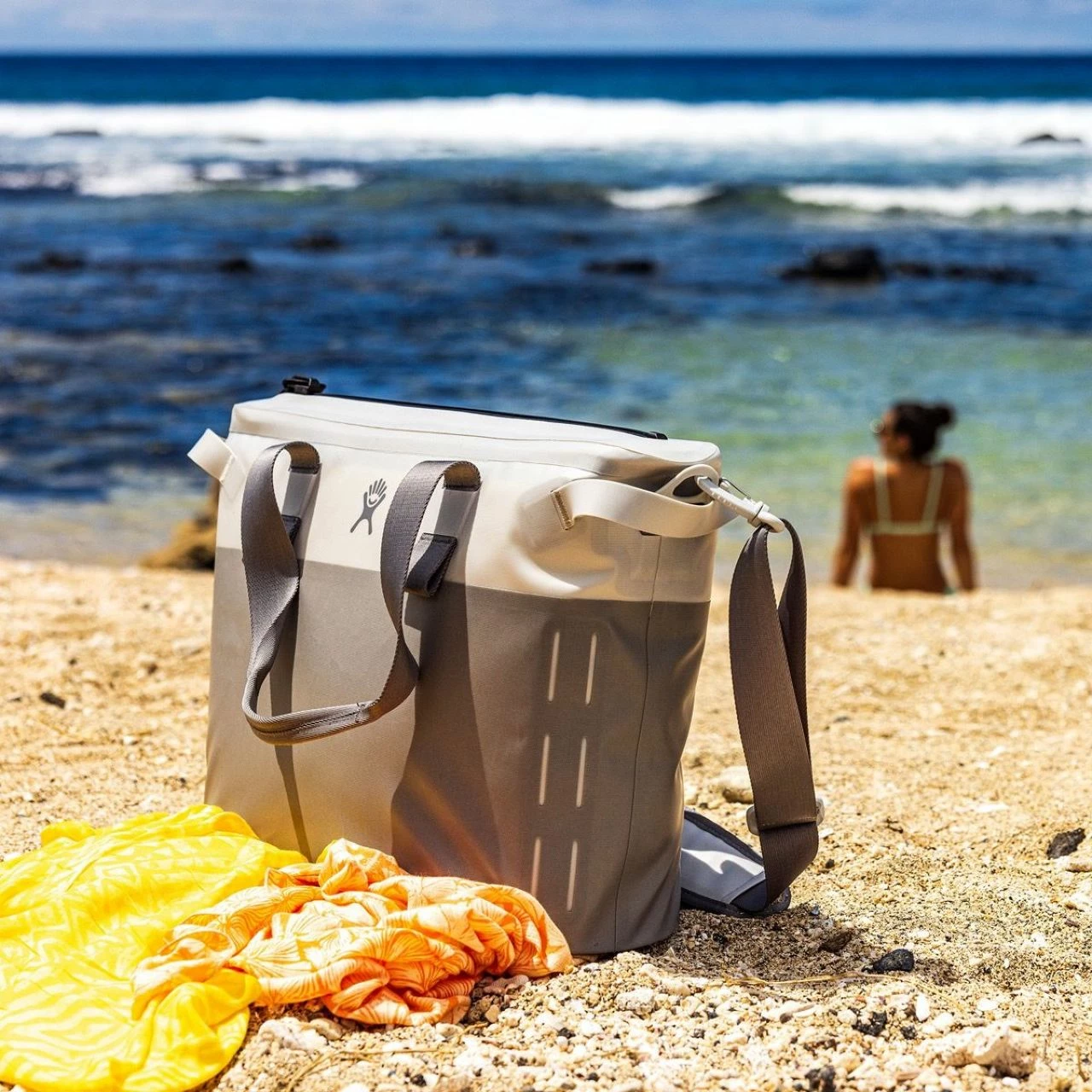 Hydro Flask 18 L Day Escape Soft Cooler Tote 7 Hydro Flask 18 L Day Escape Soft Cooler Tote - Image 7