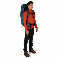 Osprey Atmos AG 65 - Men's -Climbing Accessories Outlet Shop Atmos 65L S22 OnBody1 VenturiBlue rsz 03932.1652392001