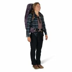 Osprey Aura AG 50 - Women's 28 Osprey Aura AG 50 - Women's -Climbing Accessories Outlet Shop AuraAG 50L S22 OnBody1 EnchantmentPurple rsz 29971.1652392335
