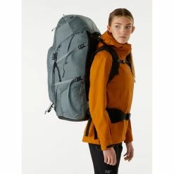 Arc'teryx Bora 70 - Women's 8 Arc'teryx Bora 70 - Women's -Climbing Accessories Outlet Shop Bora 70 Backpack Dark Immersion Women s Side View Right rsz 53755.1648075017