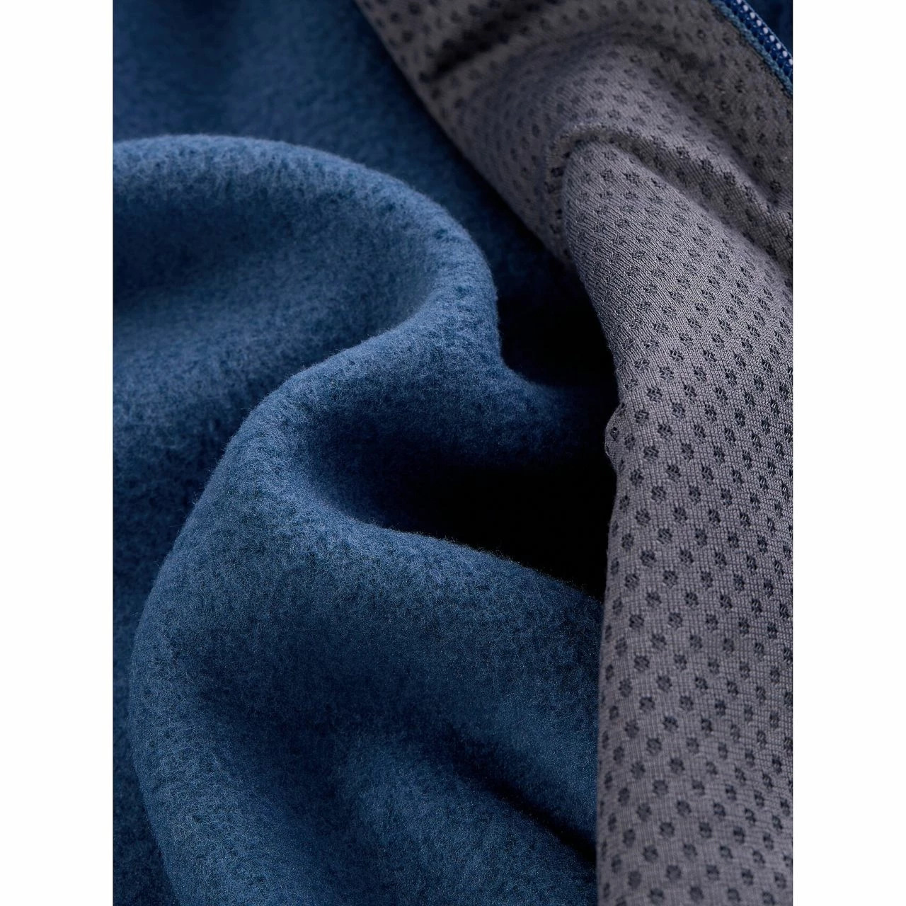 Arc'teryx Covert Cardigan - Women's 8 Arc'teryx Covert Cardigan - Women's - Image 8