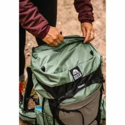 Granite Gear Crown3 60 - Women's -Climbing Accessories Outlet Shop Crown3 Lifestyle 6 rsz 74818.1664831211