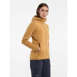 Arc'teryx Kyanite Hoody - Women's 15 Arc'teryx Kyanite Hoody - Women's -Climbing Accessories Outlet Shop Kyanite Hoody Retreat Women s Side View Right rsz 71006.1675992864