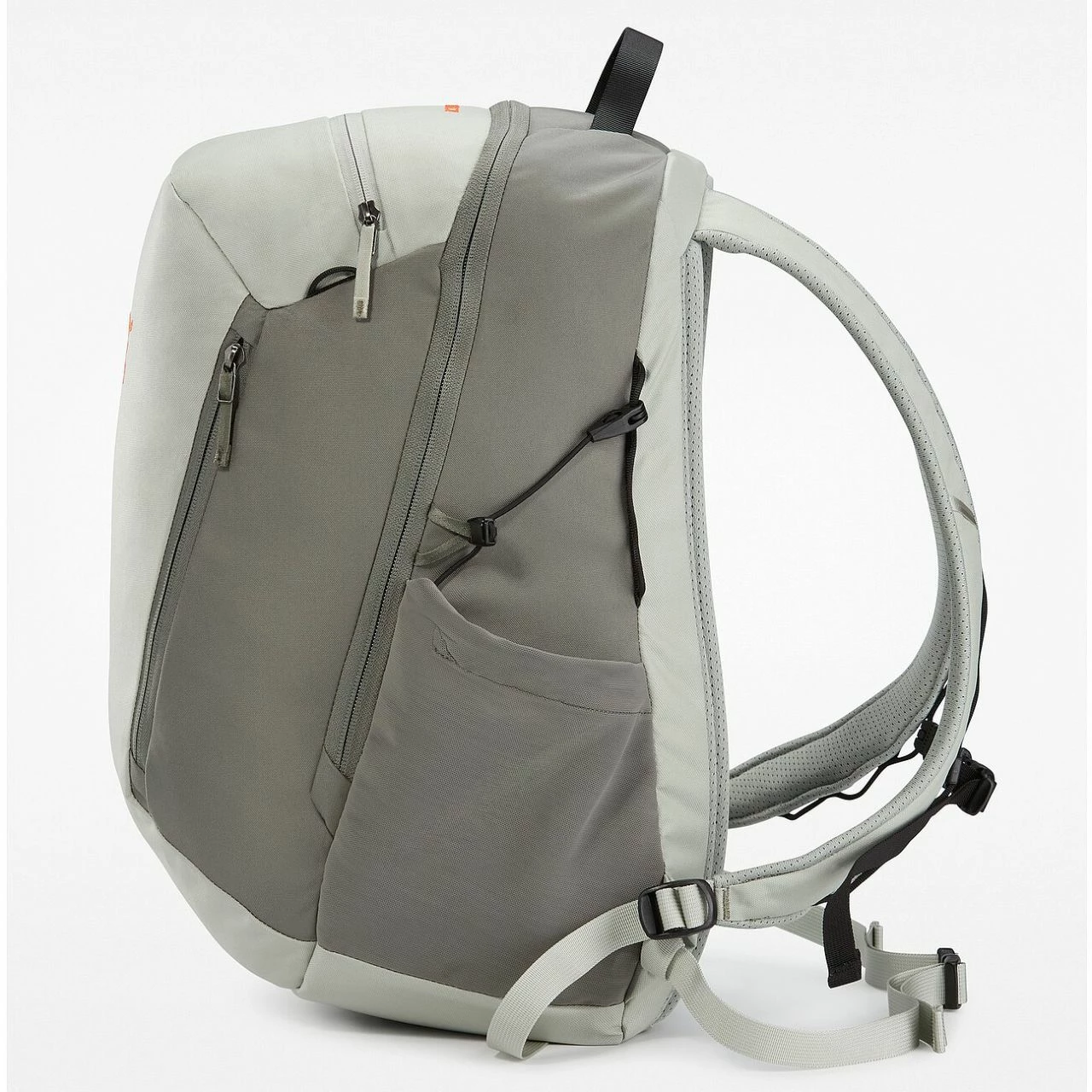 Arc'teryx Mantis 26 Backpack 4 Arc'teryx Mantis 26 Backpack - Image 4