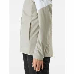 Arc'teryx Proton Hybrid Hoody - Women's 17 Arc'teryx Proton Hybrid Hoody - Women's -Climbing Accessories Outlet Shop Proton Hybrid Hoody Atmos Habitat Women s Pocket Detail rsz 87735.1675110391