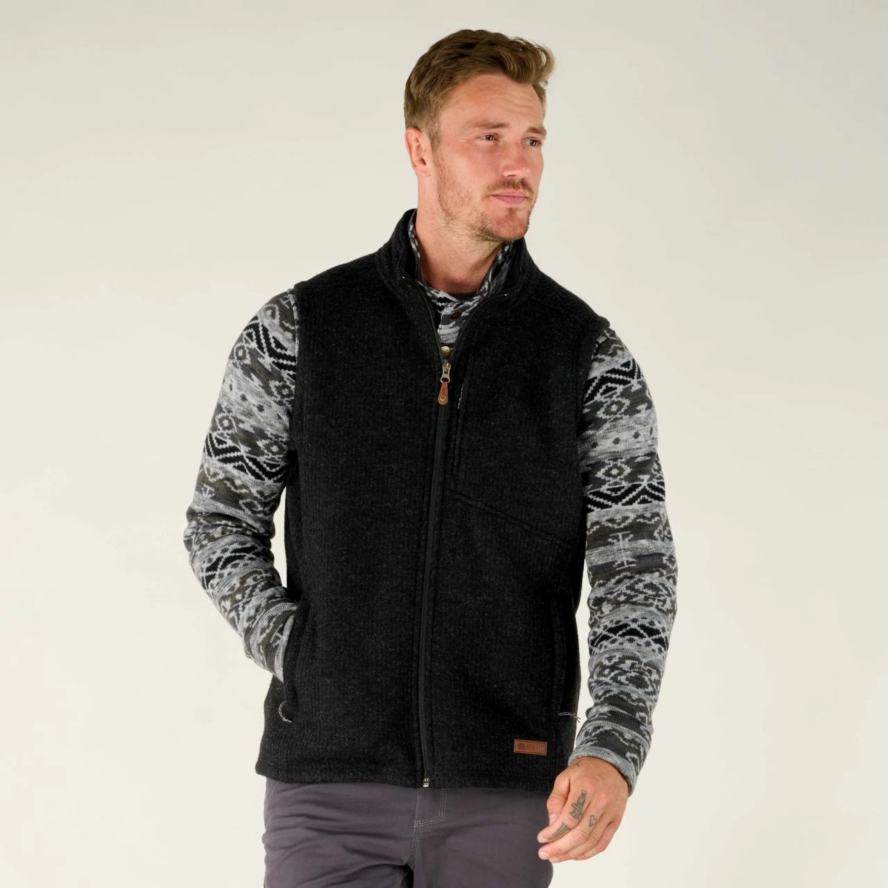 Sherpa Namgyal Vest - Men's 6 Sherpa Namgyal Vest - Men's - Image 6