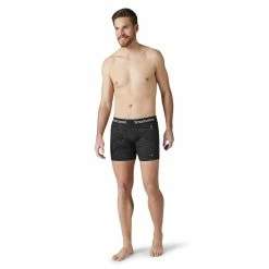 Smartwool Merino 150 Print Boxer Brief - Men's (Spring 2022) 10 Smartwool Merino 150 Print Boxer Brief - Men's (Spring 2022) -Climbing Accessories Outlet Shop SW015151H19 2 p rsz 23376.1639590499