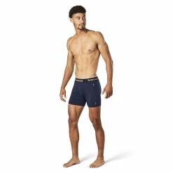 Smartwool Merino Boxer Brief Boxed - Men's 18 Smartwool Merino Boxer Brief Boxed - Men's -Climbing Accessories Outlet Shop SW016998092 2 p rsz 02432.1676507688