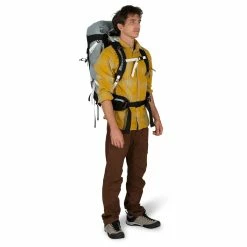Osprey Stratos 36 - Men's -Climbing Accessories Outlet Shop Stratos 36L S22 OnBody1 SmokeGrey rsz 43298.1652398862