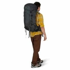Osprey Stratos 44 - Men's -Climbing Accessories Outlet Shop Stratos 44L S22 OnBody2 TunnelVisionGrey rsz 02486.1652399678