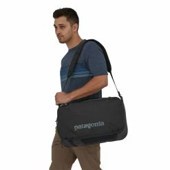 Patagonia Black Hole Mini MLC 26L -Climbing Accessories Outlet Shop WBF22 49266 BLK KWM4 rsz 84481.1673569096