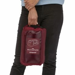 Patagonia Black Hole Duffel 40L 17 Patagonia Black Hole Duffel 40L -Climbing Accessories Outlet Shop WBF22 49338 WAX JCCSTUFF rsz 78451.1676339298