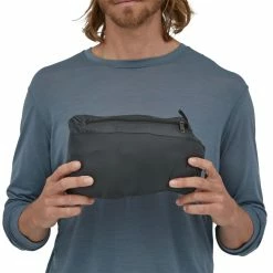 Patagonia Down Sweater Vest - Men's (Fall 2022) 15 Patagonia Down Sweater Vest - Men's (Fall 2022) -Climbing Accessories Outlet Shop WBF22 84623 BLK CSSTUFF rsz 53546.1661212683.1280.1280 22422.1674084702