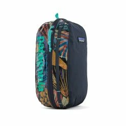 Patagonia Black Hole Cube - Medium 16 Patagonia Black Hole Cube - Medium -Climbing Accessories Outlet Shop WBS23 49366 JOYP ALT rsz 69900.1673562822