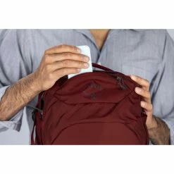 Osprey Apogee 22 Osprey Apogee -Climbing Accessories Outlet Shop apogee f19 detail3 rivetred 26054.1626822830