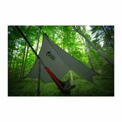 ENO DryFly Rain Tarp 13 ENO DryFly Rain Tarp -Climbing Accessories Outlet Shop eno dryfly raintarp lifestyle 2 43594.1626822804