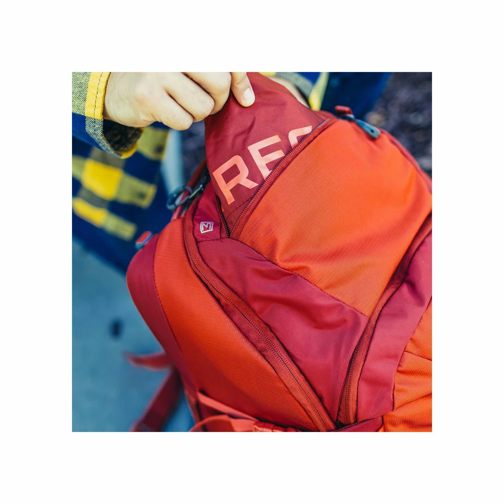 Gregory Tetrad 40 - Men's 13 Gregory Tetrad 40 - Men's - Image 13