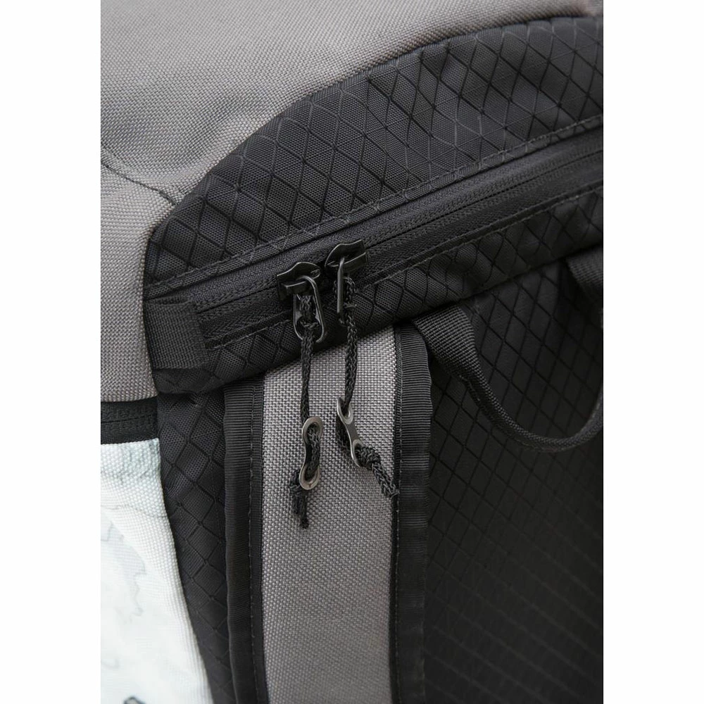 Free Range The Endless Canvas Pack - Meg Smith 8 Free Range The Endless Canvas Pack - Meg Smith - Image 8