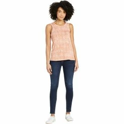 Sherpa Kira Tank - Women's (Spring 2022) 15 Sherpa Kira Tank - Women's (Spring 2022) -Climbing Accessories Outlet Shop kira tank desert model full view rsz 71770.1647375158