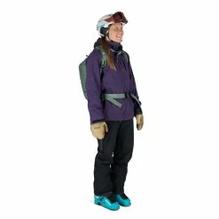 Osprey Kresta 20 - Women's 15 Osprey Kresta 20 - Women's -Climbing Accessories Outlet Shop kresta20f21 f21 onbody1 pineleafgreen rsz 97735.1642115471