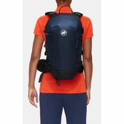 Mammut Lithium 20 - Women's 13 Mammut Lithium 20 - Women's -Climbing Accessories Outlet Shop mam lithium 20 women marine black on model3 rsz 25703.1674518314