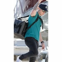 IceMule Traveler 35L 12 IceMule Traveler 35L -Climbing Accessories Outlet Shop traveler product lifestyle 2048x rsz 1 01558.1626823736