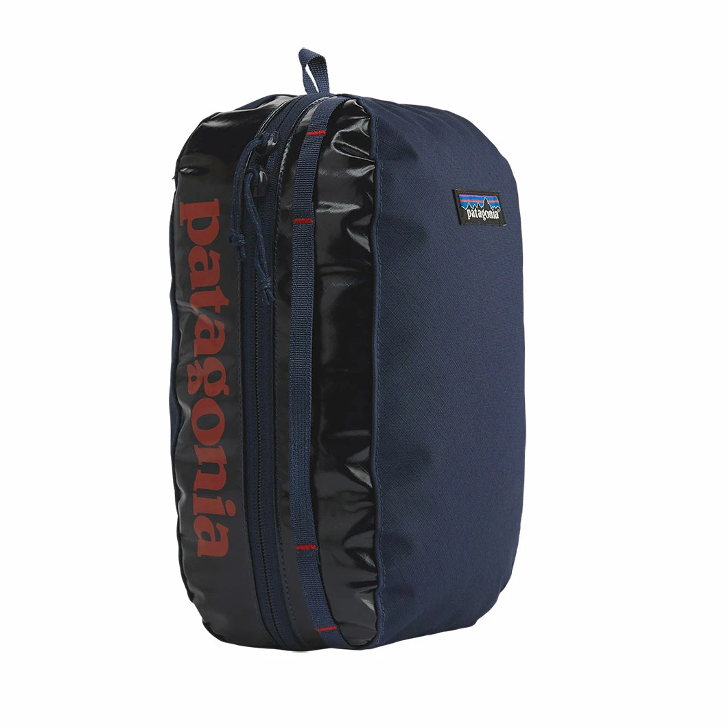 Patagonia Black Hole Cube - Medium 1 Patagonia Black Hole Cube - Medium