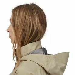 Patagonia Torrentshell 3L City Coat - Women's (Fall 2022) 12 Patagonia Torrentshell 3L City Coat - Women's (Fall 2022) -Climbing Accessories Outlet Shop wbs20 27119 pum ahcollar rsz 08972.1660602985