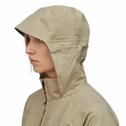 Patagonia Torrentshell 3L City Coat - Women's (Fall 2022) 11 Patagonia Torrentshell 3L City Coat - Women's (Fall 2022) -Climbing Accessories Outlet Shop wbs20 27119 pum ahhood rsz 51466.1660602985