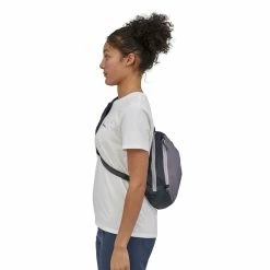 Patagonia Ultralight Black Hole Sling 8L 15 Patagonia Ultralight Black Hole Sling 8L -Climbing Accessories Outlet Shop wbs20 49020 smdb bjov rsz 54730.1658177026