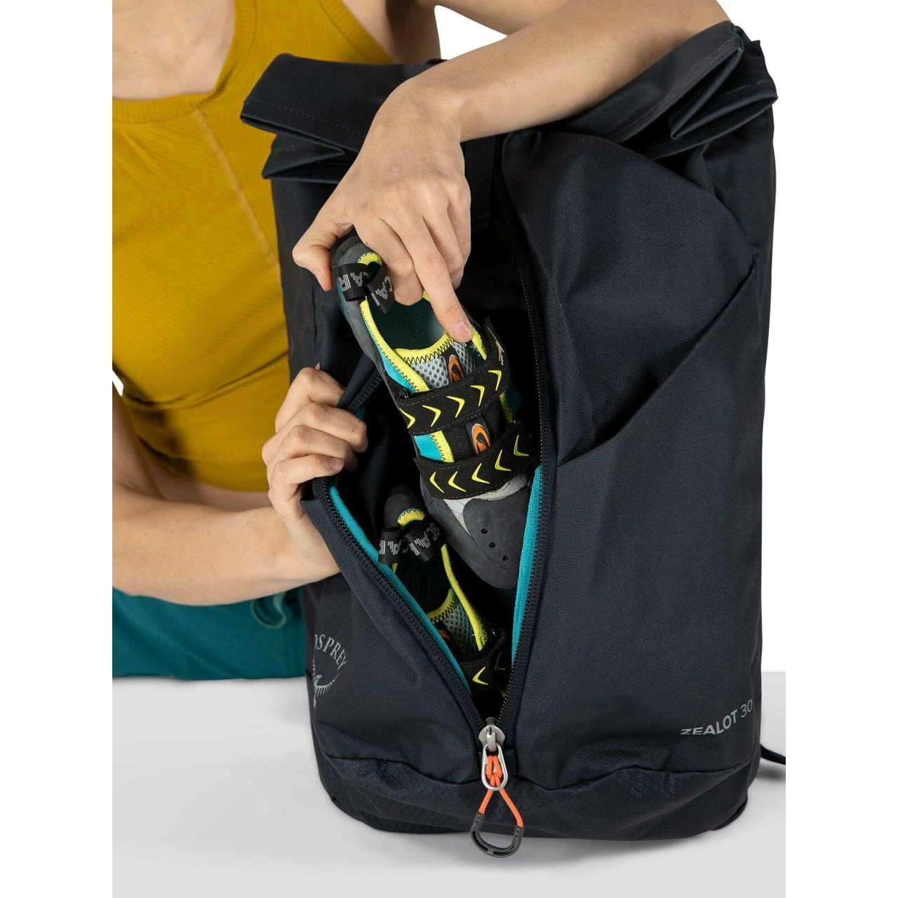 Osprey Zealot 30 11 Osprey Zealot 30 - Image 11